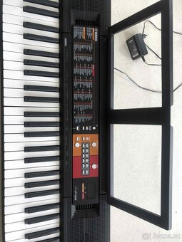Elektrické klávesy Yamaha PSR F51 - 5