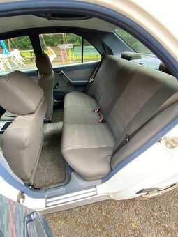 Mercedes C180 - 5