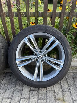 5x112 R19 VW Tiguan Rline Sebring 255/45/19 - 5