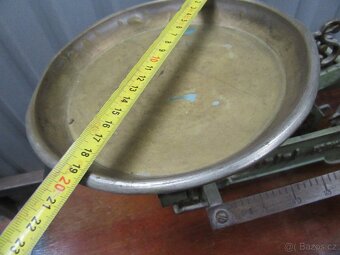 Nabízím starožitné váhy z 19 stol. Dekorace.Nejde o novou vě - 5