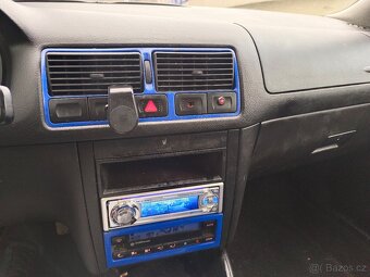 VW Golf lV 1.6 16V, STK 2027 - 5