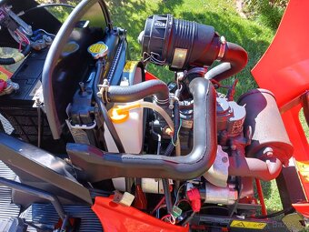 Zahradní traktor Kubota GR 1600-II - 5