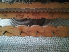 Polička vyřezávaná velká - 5