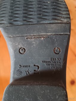 Jezdecké perka a chapsy - 5