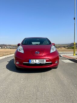 Leaf, ČR, 120km dojezd, po 2maj., 24kW. - 5