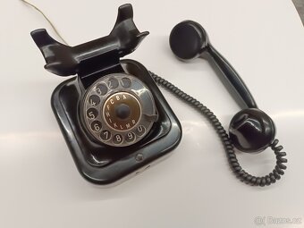 STARÝ TELEFON - 5