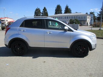 SSANGYONG KORANDO D20T Executive AWD bez koroze 2011 - 5