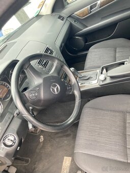MB w204 c200 na dily, celek - 5