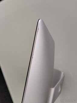 iMac (21.5-inch, late 2015) 8GB RAM, 1T HDD - 5