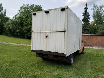 Ford Transit 2.5D. Přepravník koní - 5