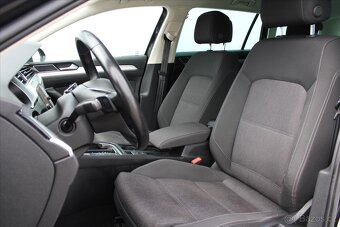 Volkswagen Passat 2.0 TDI 140kW DSG 4MOTION (2019) - 5