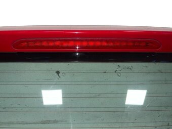Páté dveře červená barva LY3D VW Passat B7 kombi 2011 - 5
