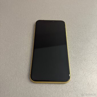 iPhone 11 64GB žlutý, pěkný stav, 12 měsíců záruka - 5