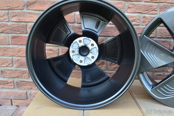 5x112 R18 Originální hliníkové disky Škoda Octavia 3/4 - 5