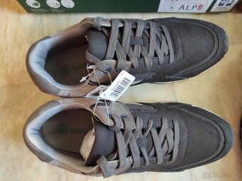 2 páry nových chlapeckých tenisek vel. 41 - 5