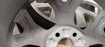 Seat Arona,alu disky 17', zimní pneu - 5