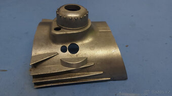 Jawa 250 Panelka Kryt karburátoru s maticí - 5