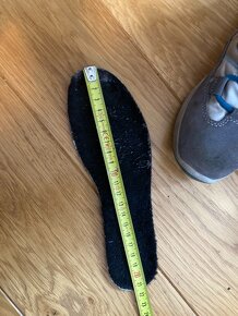 Dívčí zimní boty s gore tex membránou velikost 33 - 5