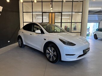 TESLA MODEL Y LONG RANGE DUAL MOTOR M2022 ZÁRUKA CZ DPH - 5