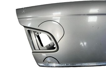 Páté dveře béžová metalíza LF8H Škoda Superb 2 sedan 2009 - 5