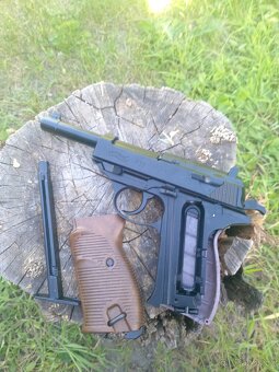 Pistole 2.svetova válka - 5