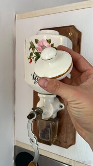 Porcelánový mlýnek na kávu, starý mlýnek na kávu - 5