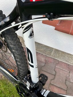 Horské kolo SPECIALIZED schimano DEORE - 5