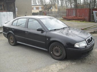 Skoda Octavia RS1 - 5
