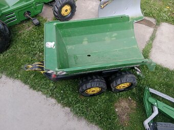 Šlapací traktor John Deer - 5