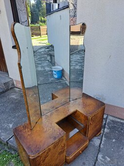 Ložnicové otevíravé zrcadlo - 5
