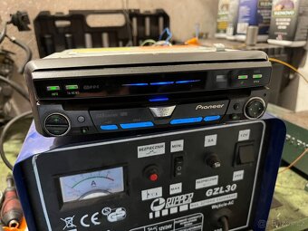 Autorádio Pioneer AVH-PS700DVD - 5