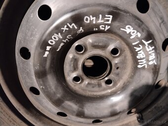 175/70R15 + 4ks disků Suzuki Swift. Možno samostatně - 5