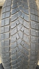 Zimní pneu Goodyear 215/65 R17 - 5