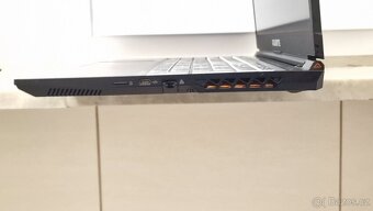 Herní notebook Gigabyte G5 KF – i5 / RTX 4060 / 16GB RAM / 5 - 5
