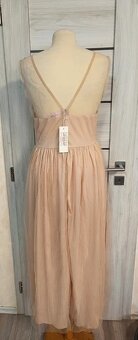 Dlouhé plesové šaty - 5