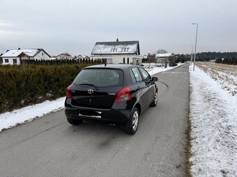Toyota Yaris 1.Oi - 5