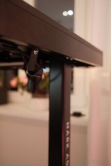 Elektrický polohovatelný PC stůl Mark Adler - 5