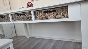 Jídelní stůl a 4 židle - 5