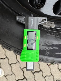 Zimní pneu NEXEN 205/55 R16 + disky Škoda Yeti - 5