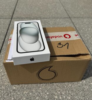 iPhone 15, 128GB Black NEROZBALENÝ - 5