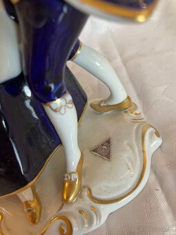 Porcelánová soška v rokokovém stylu - 5
