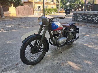 Jawa pérák 250 - 5