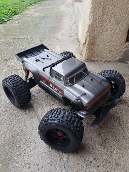 ARRMA OUTCAST 6s blx - 5