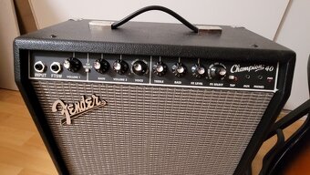 Kytarové kombo a elektrická kytara - 5