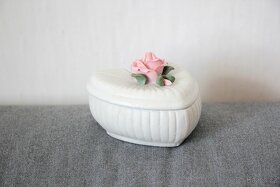 Vintage porcelánová šperkovnice s růží - 5