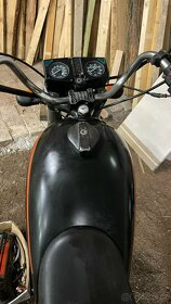 Moto Guzzi custom 125 - 5