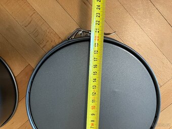 Formy na pečení dortu, velikosti 19 a 20 cm, nové - 5