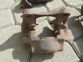 Startér, posilovač řízení a třmen brzdy na Škoda - 5