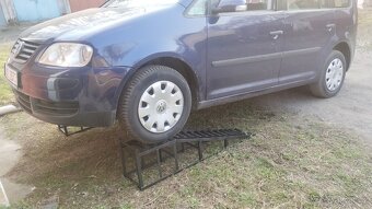 Nájezdy servisní nájezdové rampy na auto 134x35x28 - 5