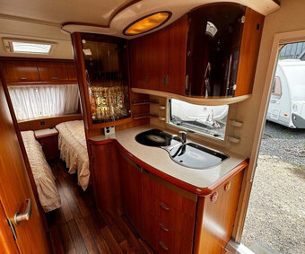 Pronajmu karavan Hobby pro 4 osoby - 5